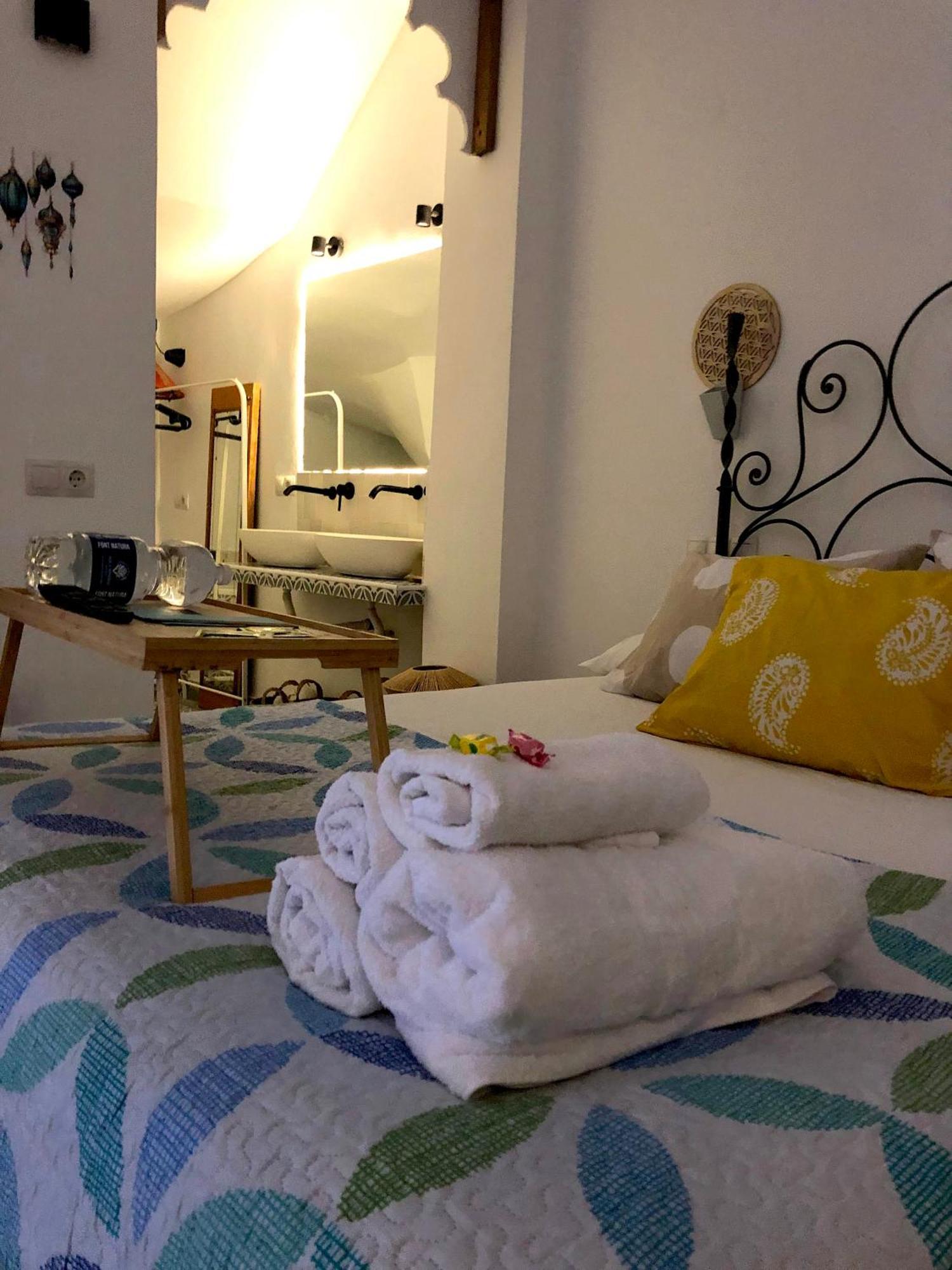 La Gitana Y El Rey Sol Apartment Малага Екстериор снимка